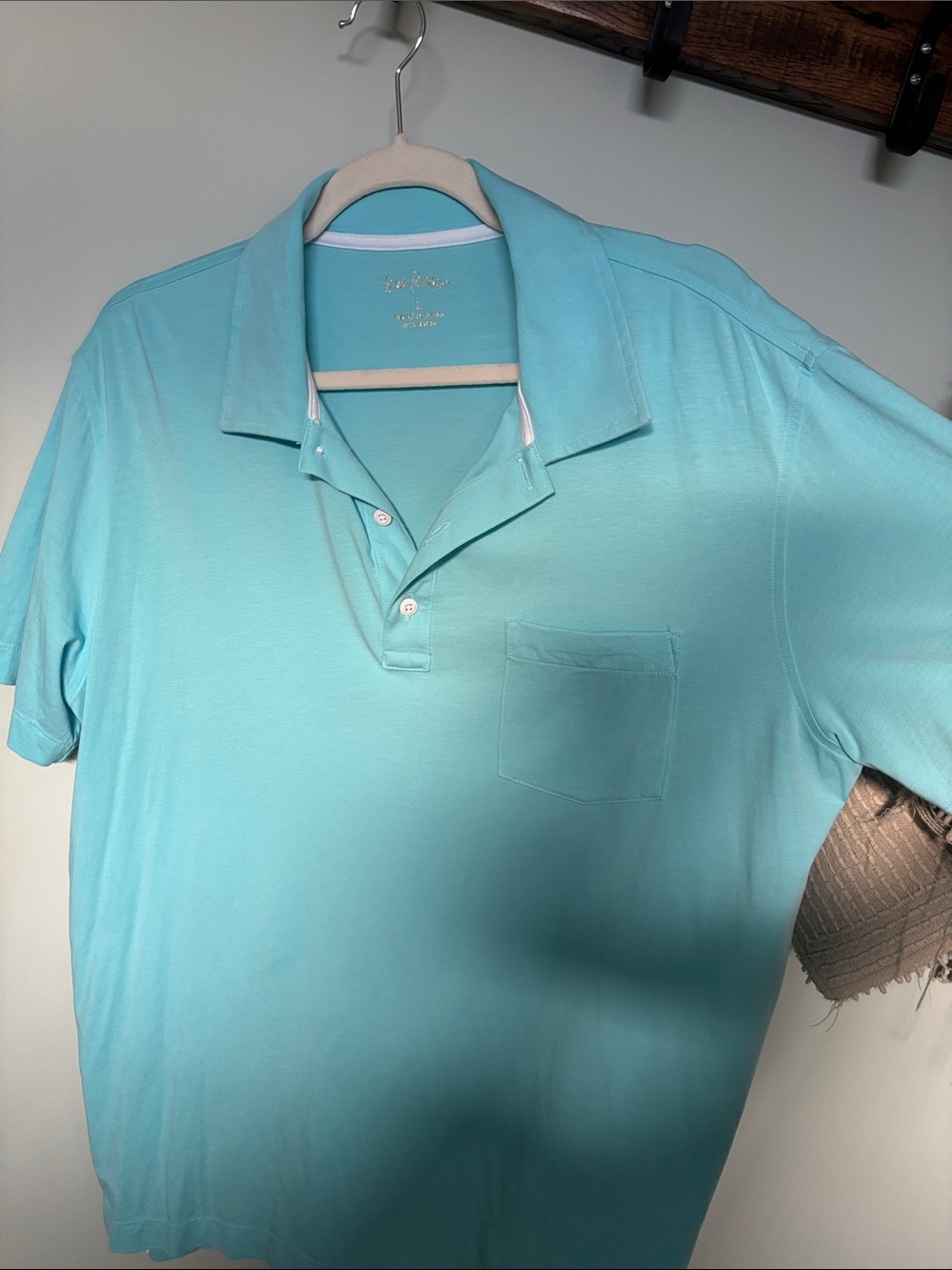 Men’s Lilly Pulitzer polo